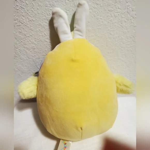 Aimee, The Easter Chick Squishmallows - Picture 2 of 5